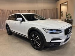 Vit Begagnad 2018 Volvo V90 CC Inscription Kombi | 309 900 kr (Marknadspris)