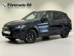 Svart Begagnad 2024 BMW iX3 Shadowline SUV | 599 000 kr (Bra pris)