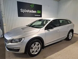 Silver Begagnad 2018 Volvo V60 CC Kombi | 207 900 kr (Superpris)