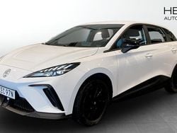Vit (white) Begagnad 2023 MG MG4 EV Halvkombi | 249 900 kr (Lite dyr)