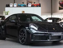 Svart Begagnad 2021 Porsche 911 Turbo S Sportkupé | 2 295 000 kr