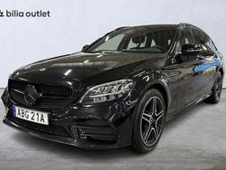 Svart Begagnad 2020 Mercedes C300e AMG Kombi | 294 900 kr (Marknadspris)