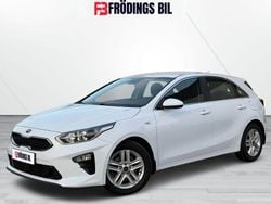 Vit Begagnad 2019 Kia Ceed Halvkombi | 144 900 kr (Marknadspris)