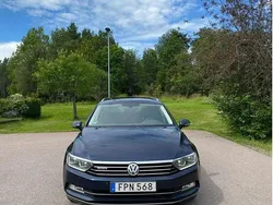 Blå Begagnad 2015 VW Passat GT Kombi | 126 000 kr (Marknadspris)