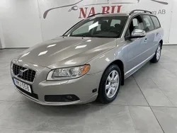Ljusbrun Begagnad 2008 Volvo V70 Momentum Kombi | 49 900 kr (Lite dyr)