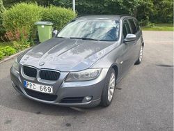 Grå Begagnad 2011 BMW 318 Kombi | 59 000 kr (Marknadspris)
