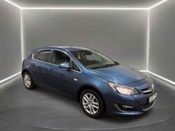 Blå Begagnad 2013 Opel Astra Sport Halvkombi | 84 900 kr (Marknadspris)