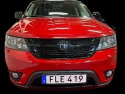 Röd och svart Begagnad 2014 Fiat Freemont SUV | 72 000 kr (Bra pris)