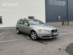 Ljusbrun Begagnad 2008 Volvo V70 Kinetic Kombi | 35 900 kr (Marknadspris)