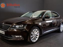 Brun Begagnad 2017 Skoda Superb Business Line Kombi | 179 900 kr (Superpris)