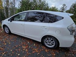 Vit Begagnad 2012 Toyota Prius+ Minibuss | 139 999 kr (Marknadspris)