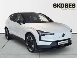 Vit Begagnad 2025 Volvo EX30 Performance SUV | 469 100 kr