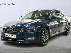 Mörkblå Begagnad 2016 Skoda Superb LAURIN & KLEMENT Halvkombi | 199 900 kr (Bra pris)