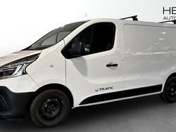 Vit (white) Begagnad 2019 Renault Trafic Van | 189 900 kr