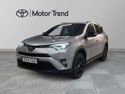 Silver Begagnad 2017 Toyota RAV4 Hybrid Edition SUV | 255 000 kr (Marknadspris)