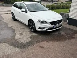 Vit Begagnad 2014 Volvo V60 R-Design Kombi | 110 500 kr (Lite dyr)