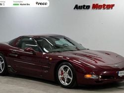 Mörkröd Begagnad 2003 Chevrolet Corvette Sportkupé | 219 900 kr (Marknadspris)