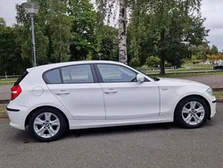 Vit Begagnad 2011 BMW 116 Halvkombi | 52 000 kr (Marknadspris)