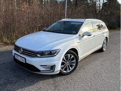Vit Begagnad 2019 VW Passat GTE Kombi | 175 000 kr (Superpris)