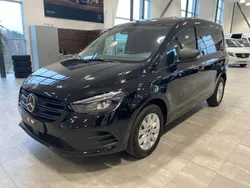 Svart Begagnad 2023 Mercedes eCitan Van | 384 000 kr