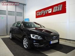 Svart Begagnad 2018 Volvo V60 Momentum Kombi | 188 900 kr (Bra pris)