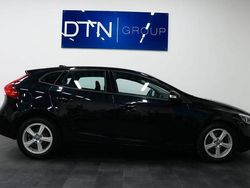 Svart Begagnad 2014 Volvo V40 Kinetic Kombi | 109 500 kr (Marknadspris)