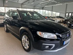 Svart Begagnad 2015 Volvo XC70 Momentum SUV | 174 900 kr (Marknadspris)
