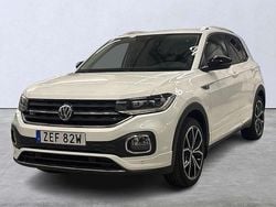 Vit Begagnad 2019 VW T-Cross R-line SUV | 194 900 kr (Marknadspris)