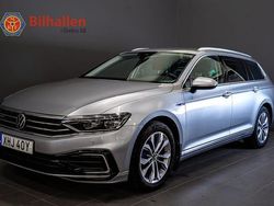 Silver Begagnad 2021 VW Passat GTE Kombi | 244 900 kr (Marknadspris)