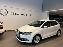 Vit Begagnad 2016 VW Polo Halvkombi | 119 900 kr (Lite dyr)