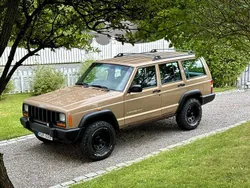 Brun Begagnad 2000 Jeep Cherokee SUV | 155 000 kr