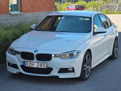 Vit Begagnad 2012 BMW 320 M Sport Sedan | 119 800 kr (Marknadspris)