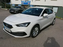 Vit Begagnad 2022 Seat Leon Style Halvkombi | 174 900 kr (Marknadspris)
