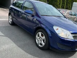 Blå Begagnad 2008 Opel Astra Halvkombi | 20 000 kr (Bra pris)