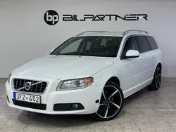 Vit Begagnad 2011 Volvo V70 Summum Kombi | 98 900 kr (Marknadspris)