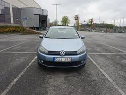 Blå Begagnad 2010 VW Golf Halvkombi | 50 000 kr (Lite dyr)