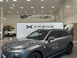 Grå Begagnad 2024 XPENG G9 SUV | 752 121 kr