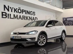 Vit Begagnad 2018 VW Golf Alltrack Kombi | 229 000 kr (Marknadspris)
