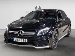 Svart Begagnad 2015 Mercedes GLA45 AMG AMG SUV | 234 900 kr