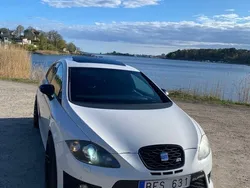 Vit Begagnad 2011 Cupra Leon Halvkombi | 93 000 kr (Bra pris)