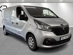 Silver Begagnad 2015 Renault Trafic Minibuss | 129 900 kr (Marknadspris)