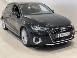 Brilliantsvart Begagnad 2022 Audi A3 Advanced Plus | 254 900 kr (Marknadspris)