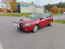 Röd Begagnad 2008 Mazda 3 Inclusive Halvkombi | 35 000 kr (Marknadspris)