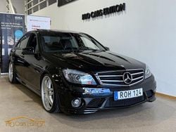 Svart Begagnad 2010 Mercedes C63 AMG Avantgarde Sedan | 449 900 kr (Marknadspris)