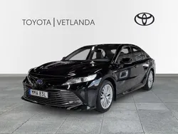 Svart (black mica metallic) Begagnad 2019 Toyota Camry Hybrid Executive Sedan | 259 000 kr (Marknadspris)