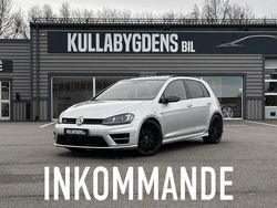 Silver Begagnad 2016 VW Golf VII R Halvkombi | 279 900 kr (Dyr)