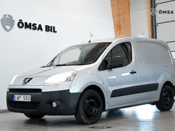 Ljusgrå (grå) Begagnad 2011 Peugeot Partner Minibuss | 39 800 kr (Marknadspris)