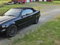 Svart Begagnad 2000 Mercedes CLK320 Elegance Cab | 73 000 kr (Bra pris)