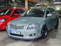 Ljusgrön Begagnad 2006 Toyota Avensis Halvkombi | 49 999 kr (Lite dyr)