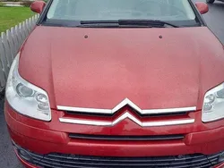 Röd Begagnad 2006 Citroën C4 Halvkombi | 19 900 kr (Marknadspris)